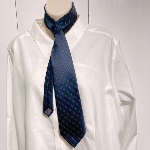 Towncraft Vintage Diagonal Stripe Navy Blue Red Stripes Men's Necktie 3.5" Wide - Picture 6 of 7